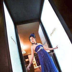 Meet your Posher, Feifei